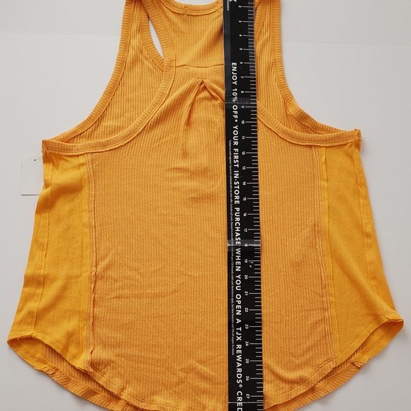GRAYSON Tank Top - Picture 5 of 5